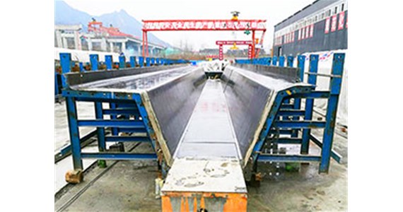 怎樣有效的預(yù)防鋼模板出現(xiàn)裂紋的情況？