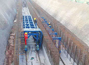 液壓自動管廊臺車